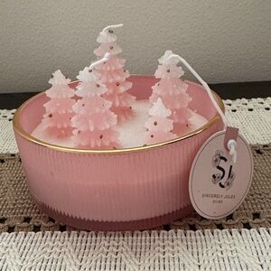 Sincerely Jules Pink Christmas Tree Candle